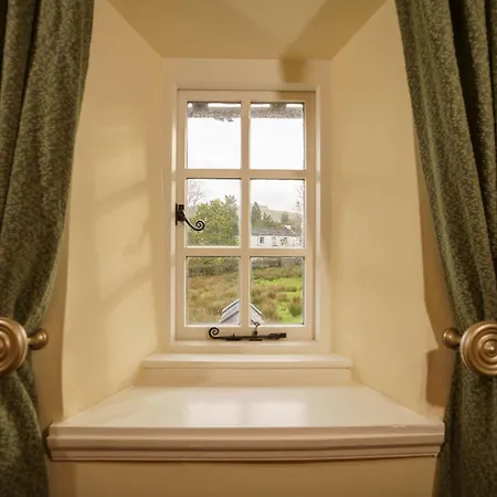 Stylish Country Nr Ambleside By Letmestay Holiday home